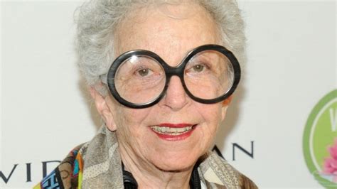Sylvia weinstock cause of death Benjamin Weinstock was well known a the husband of Sylvia Weinstock who is known for making popular wedding cake has expired at the age of 91